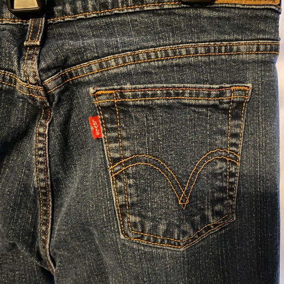 EUC Levi’s denim jeans. Size 10M. - Picture 5 of 6